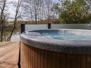 Casa rural apta para familias con jacuzzi y jardín | Acepta mascotas - Image 2