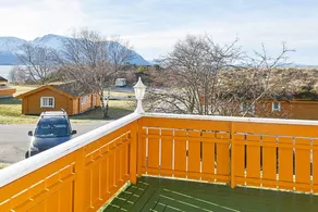 Holiday home with terrace & garden | Water view - Image 2