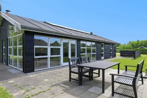 House with pool, barbeque & sauna - Image 2