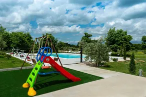 Luxury Villa Maria with Large Pool - Image 2