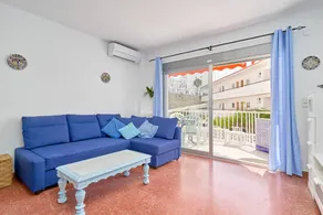 Wohnung mit Pool und Garten | Meerblick - Image 3