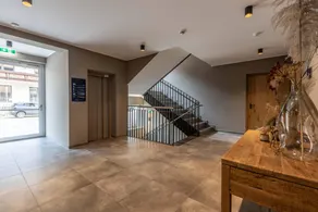 Apartment with sauna, garden & terrace - Image 5