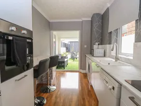 Merveilleux cottage adapté aux familles avec jardin et terrasse | Vue plage | Proche de la plage | Avec animaux acceptés - Image 2