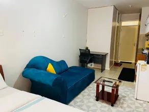 Studio with pool - Image 5