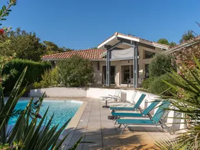 Fully equipped villa with private pool & garden | Pet-friendly - Image 3