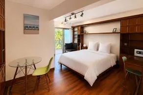 Family-friendly holiday apartment with garden, terrace & pool | Next to the beach - Image 5