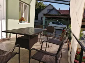 Holiday home with pool, garden & BBQ - Image 5