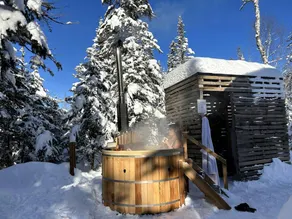 Ecological Lakefront Oasis near the Ouareau Forest Regional Park, Perfect for a Glamping Retreat in a Geodesic Dome - Image 2