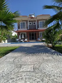 Villa with barbeque, private pool & garden - Image 4