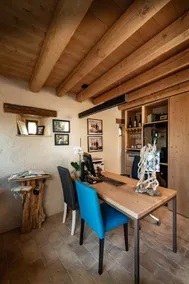 Family-friendly farm with garden | Mountain view - Image 2