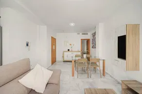 Apartment | City view | Perfect for remote work - Image 3