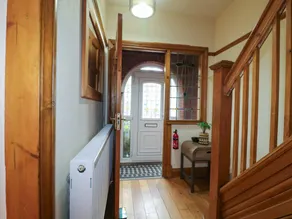 Cottage with garden - Image 3