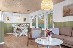 Holiday home with barbeque, hot tub & garden - Image 3