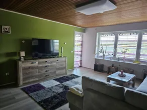 Apartment with garden, terrace & barbecue - Image 3