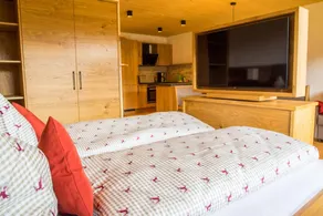 Holiday apartment with garden & BBQ | Mountain view - Image 5