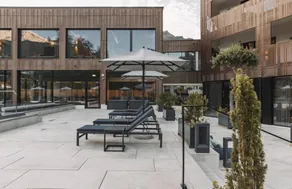 Aparthotel with terrace, heated pool & hot tub | Suitable for remote work - Image 5