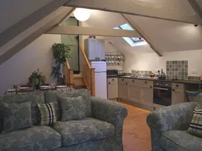Cottage with garden & barbecue - Image 3