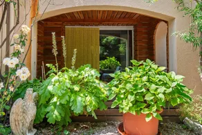 Maison avec terrasse et barbecue | Vue jardin - Image 2