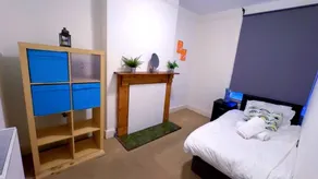 Maison avec jardin et barbecue - Image 3
