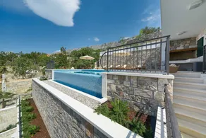 Villa totalmente equipada con jardín, barbacoa y jacuzzi | Vistas a la piscina | Acepta mascotas - Image 3