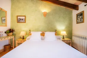 Aparthotel with garden, pool & fast internet | Garden view - Image 2