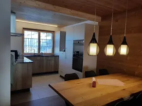 Appartamento con terrazza, piscina e giardino | Vista sulla montagna - Image 3