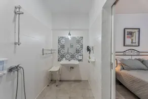Charmante chambre chez l'habitant avec internet haut débit et terrasse | Parfaite pour le travail à distance - Image 4