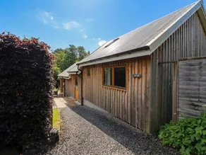Cottage with garden & jacuzzi - Image 5