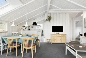 House with terrace & barbecue | Sea view | Next to the beach - Image 5