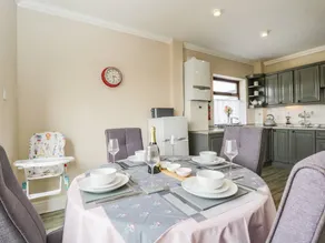 Child-friendly nice cottage with garden - Image 5