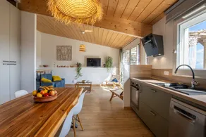 Fully equipped beautiful house with terrace, pool & barbecue | Garden view | Dogs allowed - Image 4