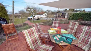 Fully equipped holiday apartment with terrace & barbeque | Garden view - Image 3