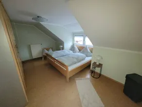 Holiday apartment with garden & terrace - Image 5