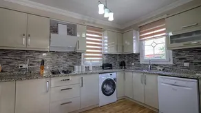 Children-friendly nice villa with private pool, garden & barbecue | Mountain view - Image 4