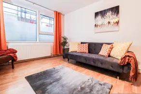 Gorgeous 3 Bedroom Hampstead Property - Image 3