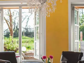 Flat with terrace, garden & barbeque - Image 3