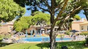 Appartement avec piscine et jardin - Image 3