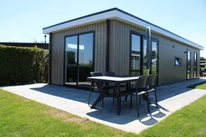 Holiday home with garden, terrace & pool - Image 3