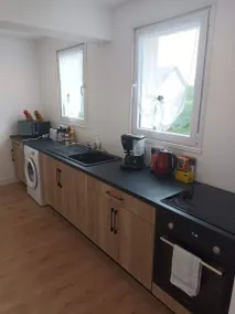 Holiday home with barbecue, garden & terrace - Image 4