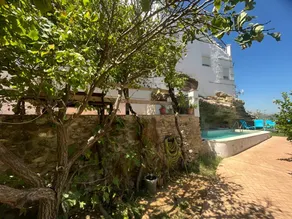 Cottage with garden & private pool - Image 5