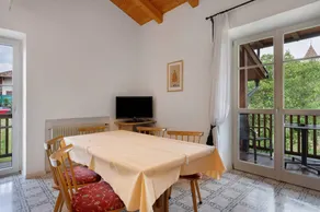 Ferienwohnung 'Montiggl' mit Bergblick, Wi-Fi und Klimaanlage - Image 4