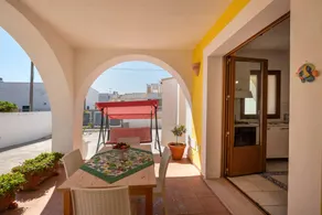 Maison avec terrasse | Vue ville - Image 5