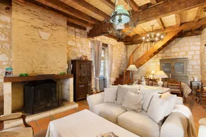 House with terrace | City view - Image 5