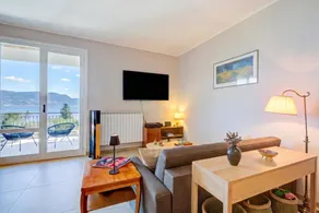 Elegant Panorama Lake View Terrace with Pool - Image 4