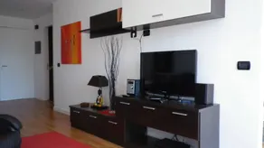 Family-friendly holiday apartment with terrace, pool & garden | Mountain view | Pet-friendly - Image 4
