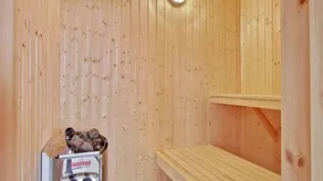Child-friendly lovely house with private pool, jacuzzi & BBQ | Pets allowed - Image 4