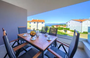Flat with garden - Image 5