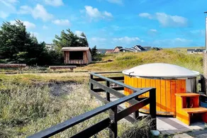 Fully equipped spacious house with pool, terrace & jacuzzi | Pets allowed - Image 2