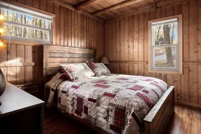 Spectacular Lofted Cabin with Screened Porch, BBQ, and Fire Pit in West Virginia - Image 4