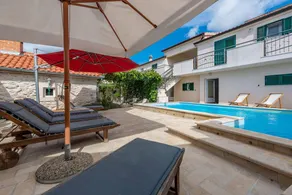 Villa with barbeque, private pool & garden | Garden view - Image 5